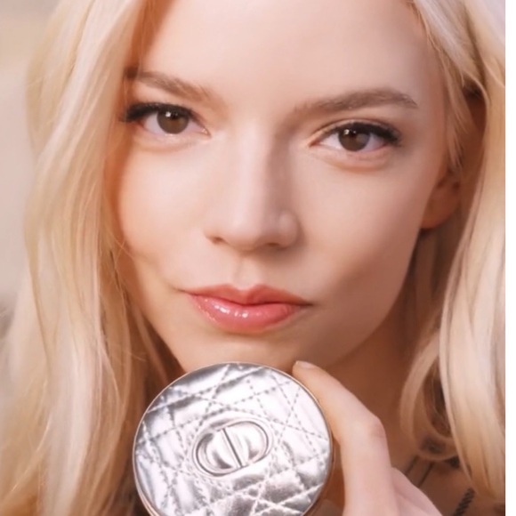 Dior forever glow luminizer 01 - Picture 10 of 12